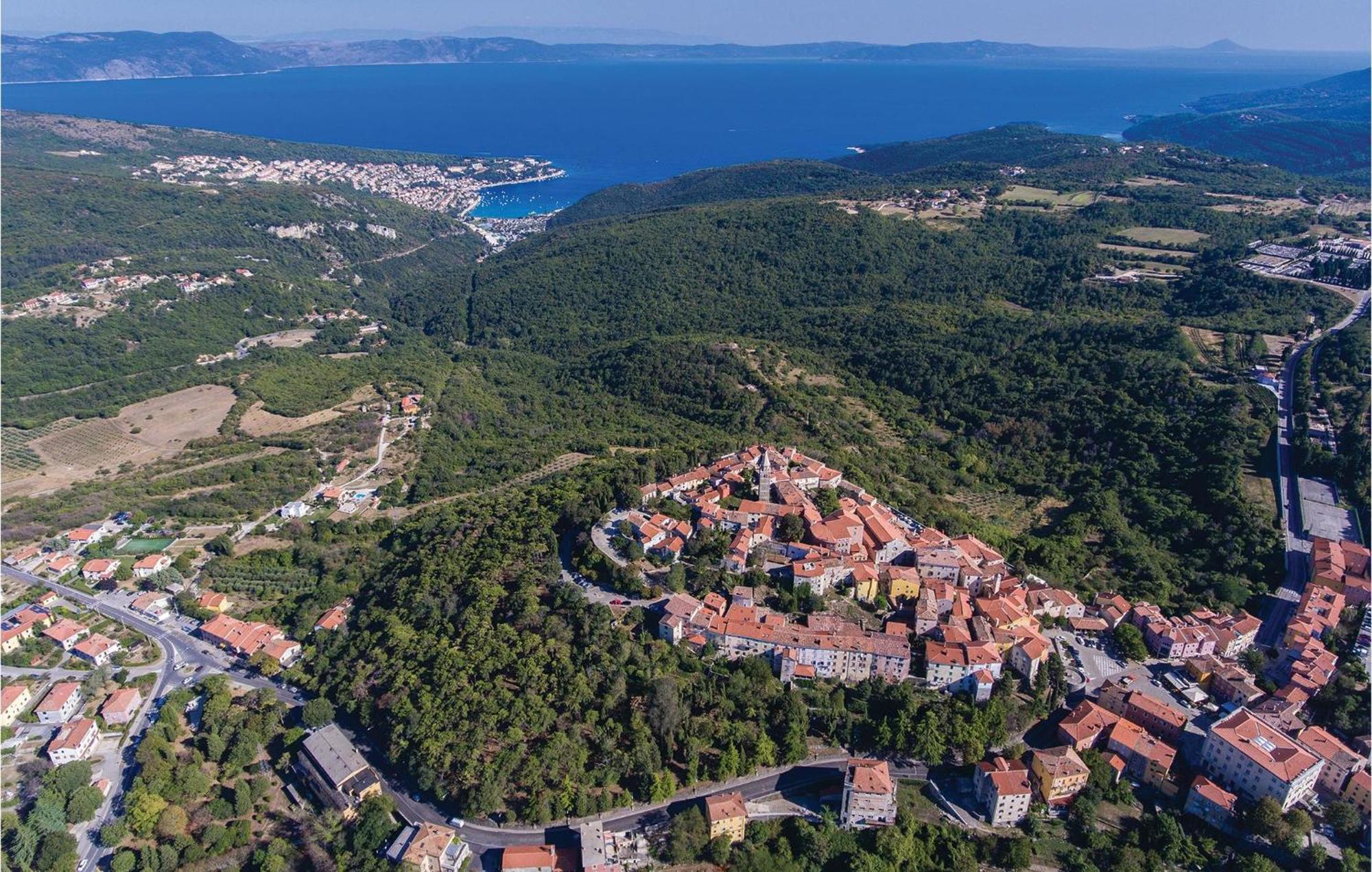 Gorgeous Apartment In Labin With Wifi 외부 사진